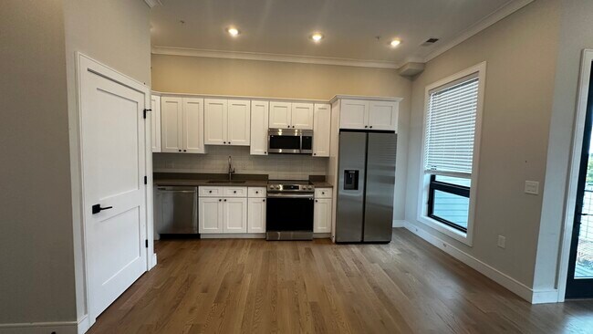 Photo - 19 Highgate St Unit 2