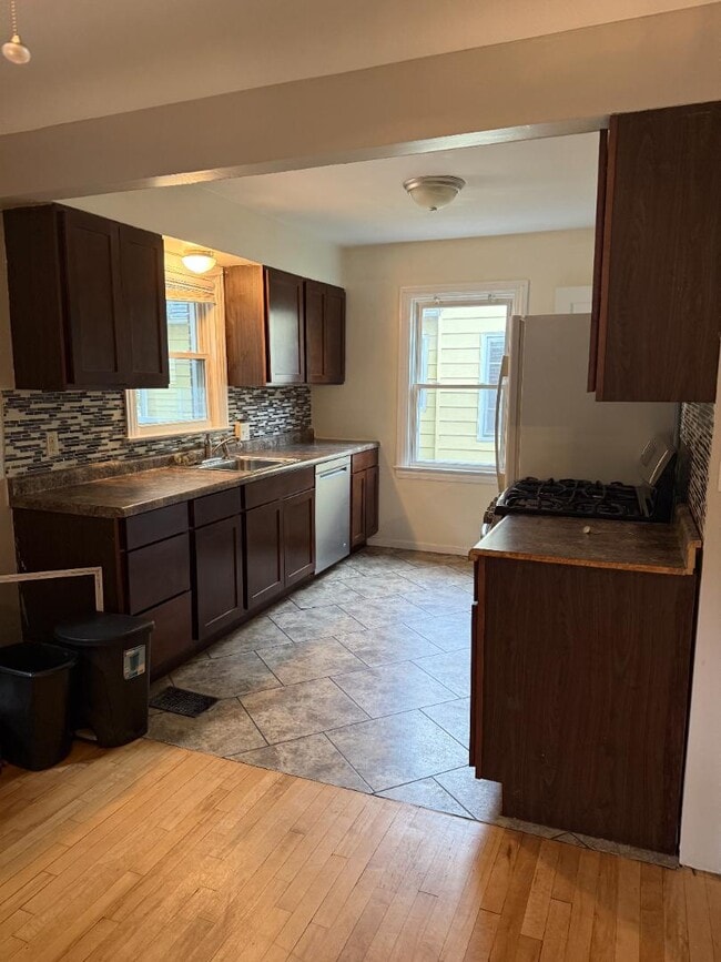 Photo - 1126 Griswold St SE
