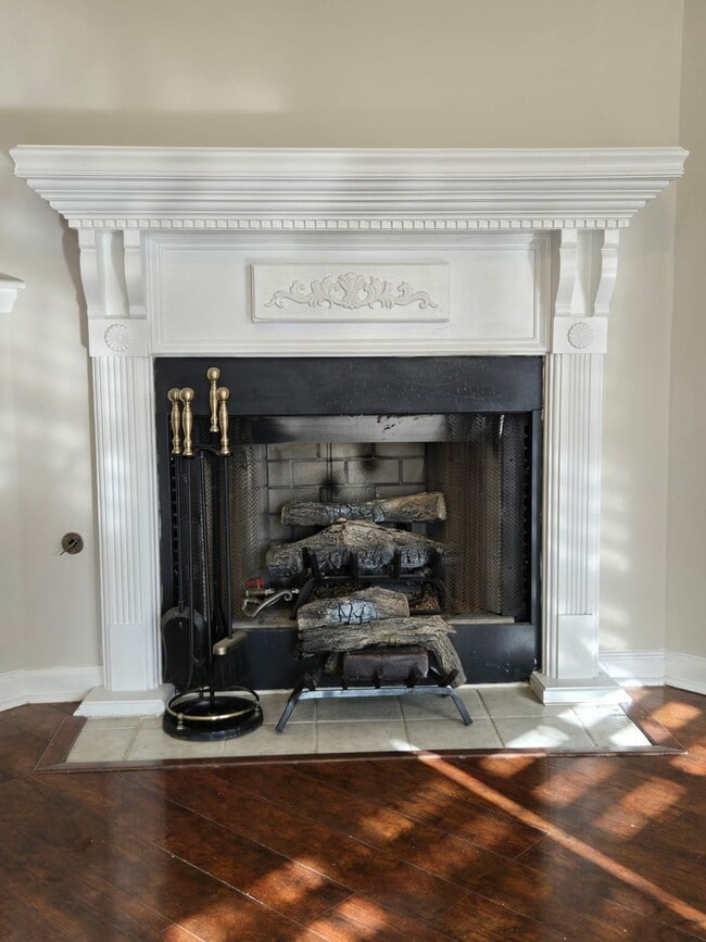 Photo - Impeccable Home in Gorgeous Neighborhood