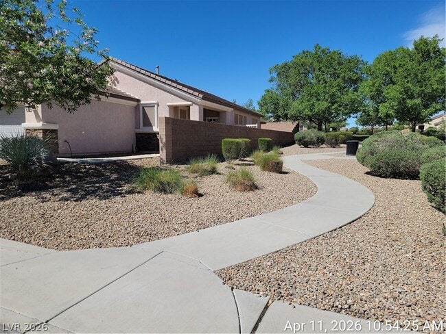 Building Photo - 1033 Fishing St