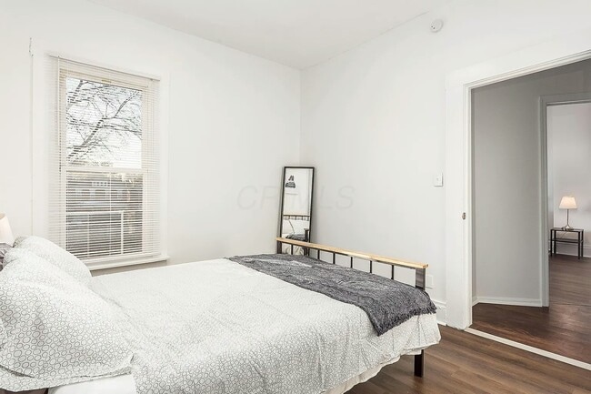 Photo - 413 S Ohio Ave