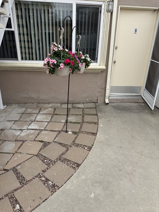 Photo - 21104 Ladeene Ave Unit #B