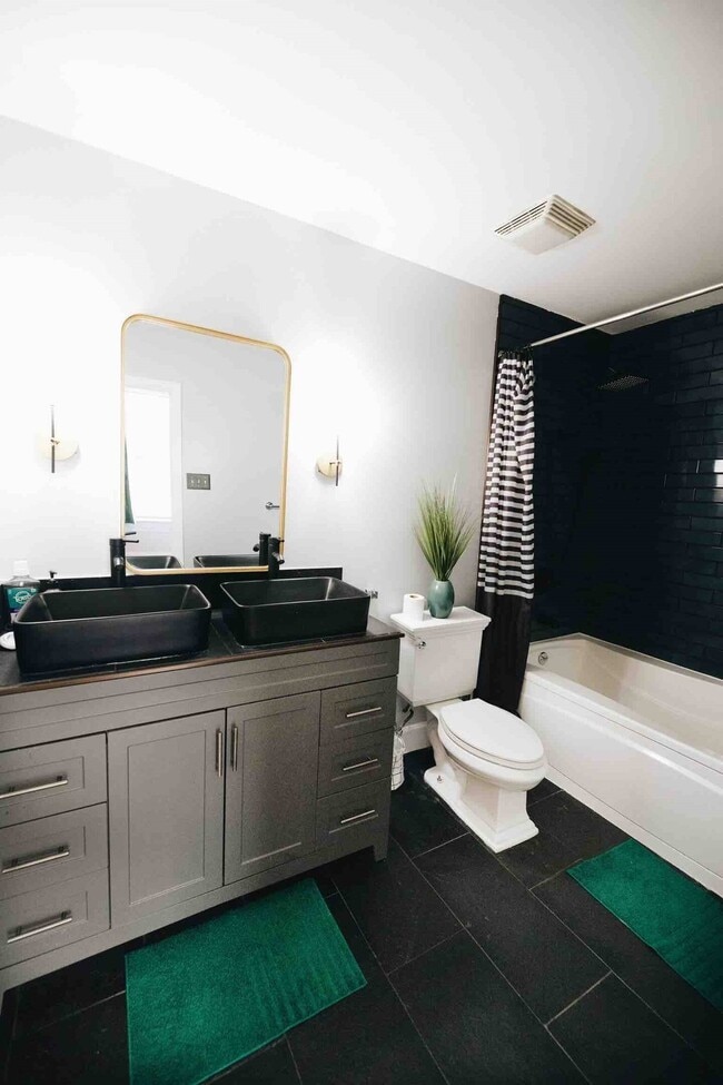 Photo - 915 Franklin St Unit 5H