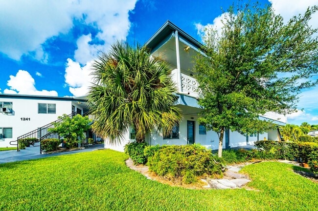 Tropical View Apartments Margate