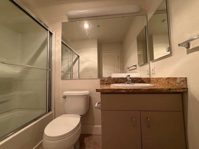 Master Bathroom - 35511 Monterra Ter Unit 201