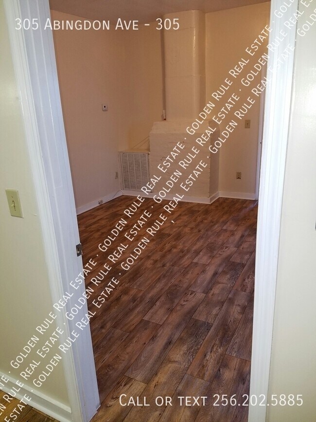 Photo - 305 Abingdon Ave NW Unit 305