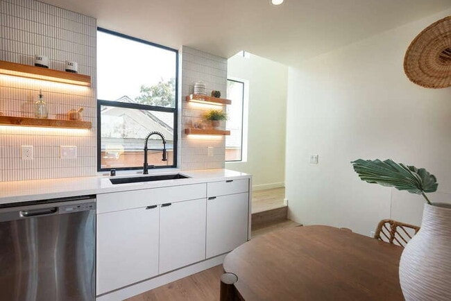 2664 L St Unit 6 - 2664 L Street