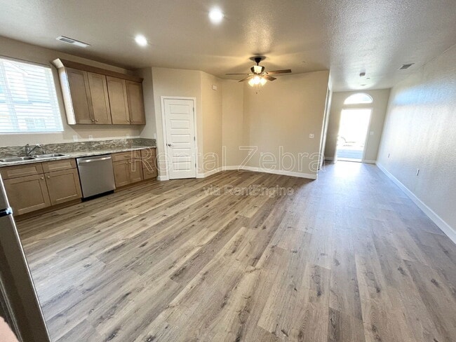 Photo - 1349 Belmont Dr