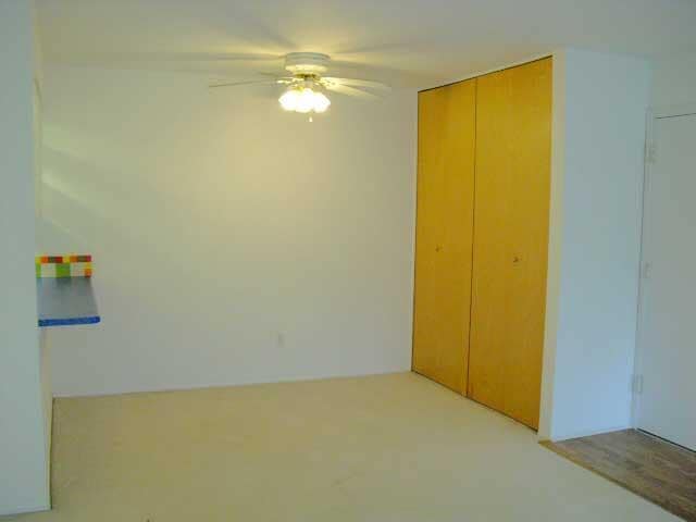 Photo - 2319 Packard St Unidad B106