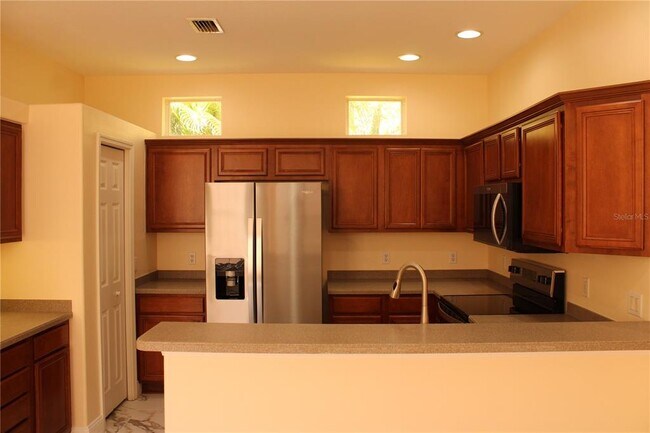 Photo - 7803 33rd St E