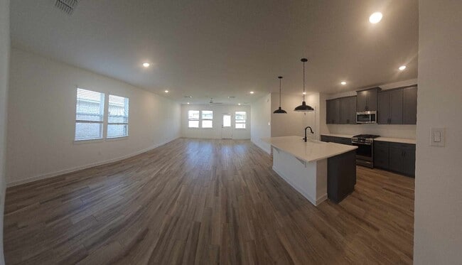 Photo - 8414 Bay Oaks Dr