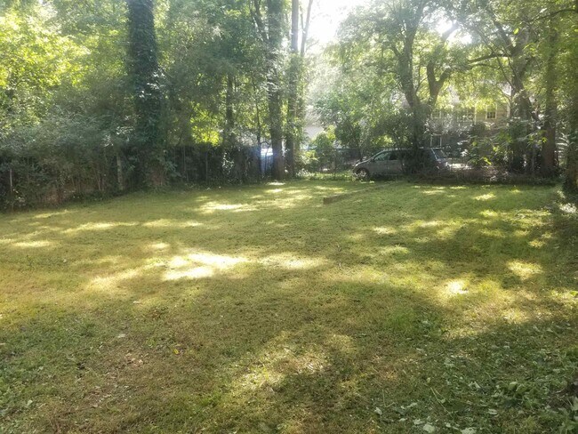 Photo - 2125 Burroughs Ave SE