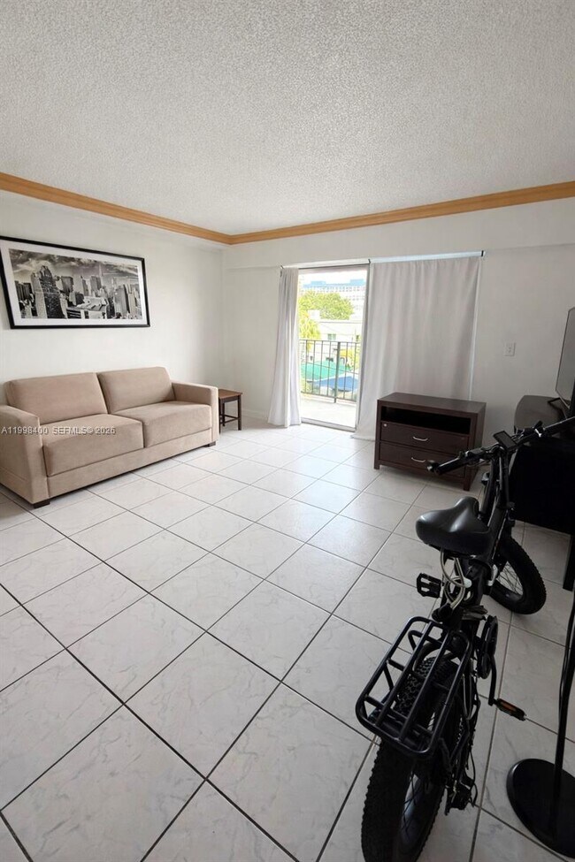 Photo - 16508 NE 26th Ave Unit 303