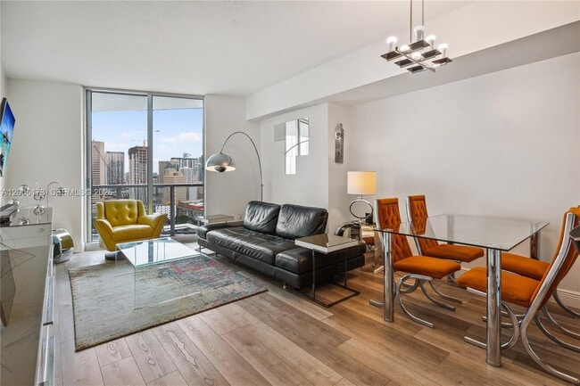 Photo - 185 SW 7th St Unit 2105