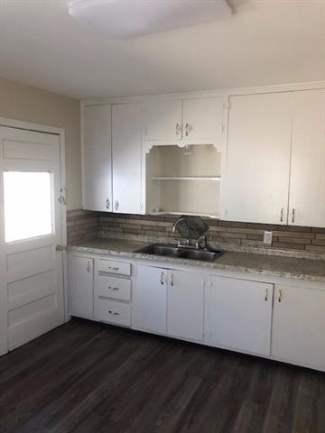 Photo - 3118 Bickley St