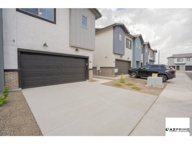 Photo - Find space, style, and serenity in this 2/...