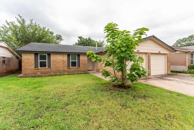 Photo - 7508 NW 113th St House