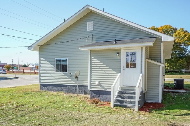 Photo - Amazing Three Bedroom Home!