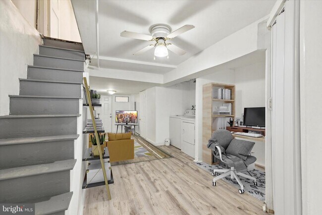 Photo - 2009 68th Ave