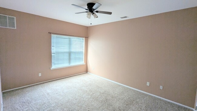 Master Bed room, Pic # 1