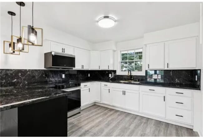 Photo - 4859 Bundy Rd