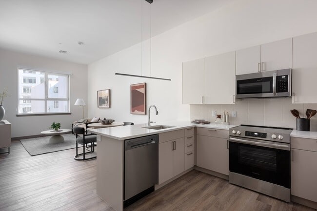 Building Photo - Ten60 Bolivar Rental