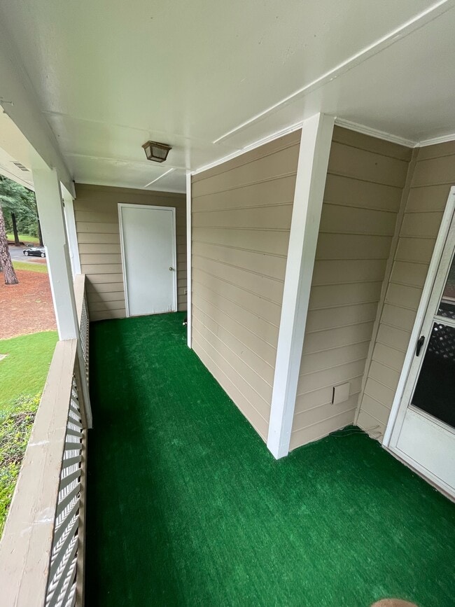 Building Photo - 1652 Northridge Dr Rental