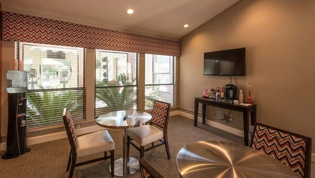 Scottsdale Highlands Apartments