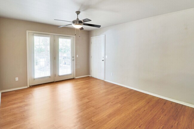 Photo - The Quarters on Razorback Road