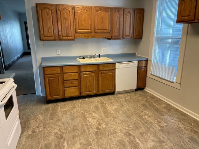 Photo - 1458 S. 7th-