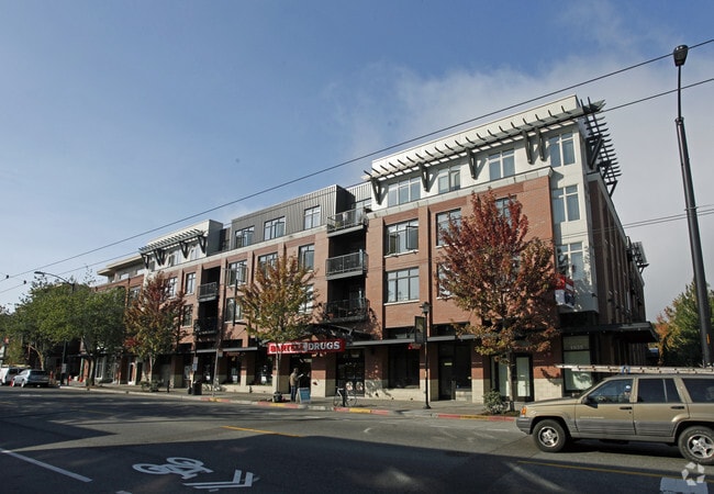 7 Hills Apartments