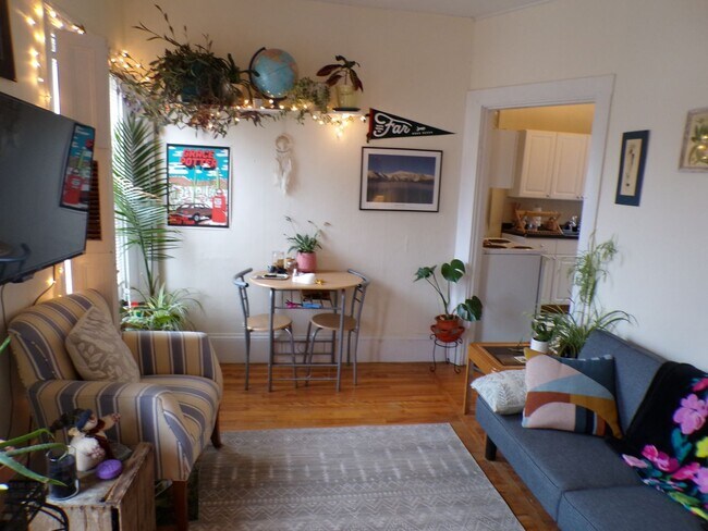 Photo - 205 Main St Unit 3