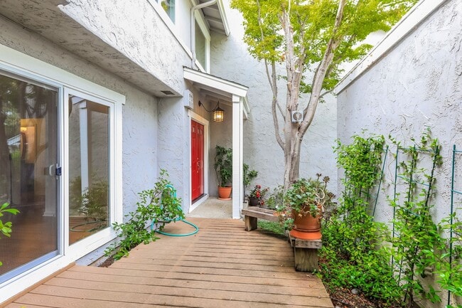 Photo - Available! Beautiful 3 Bedroom Townhome In...