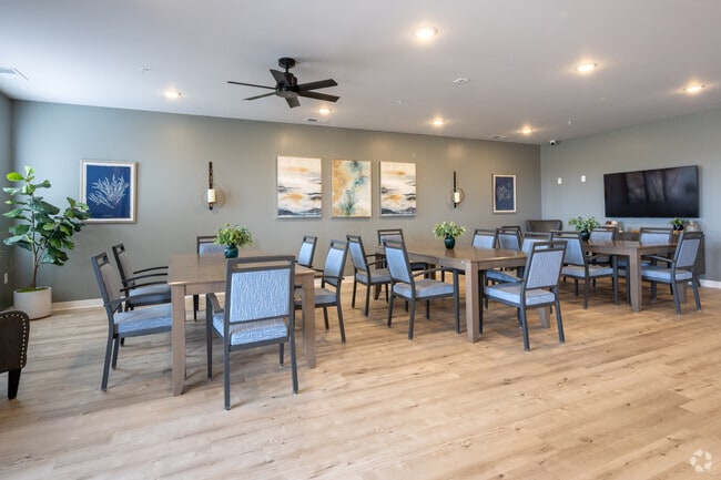 Community Room - Dining Area - Union Court Apartments
