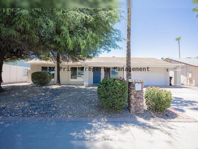 Photo - 3715 E Sweetwater Ave