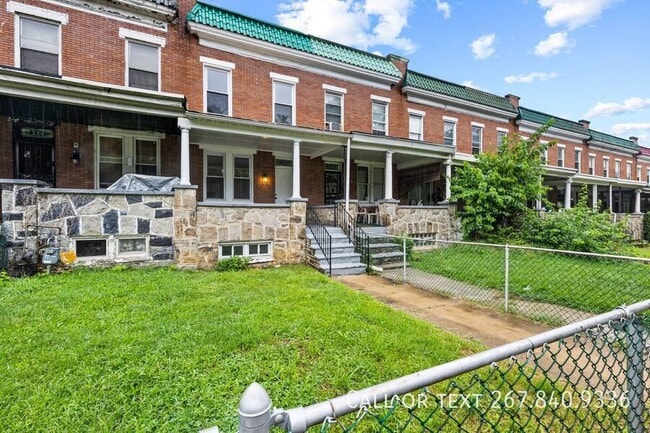 Photo - 222 N Hilton St