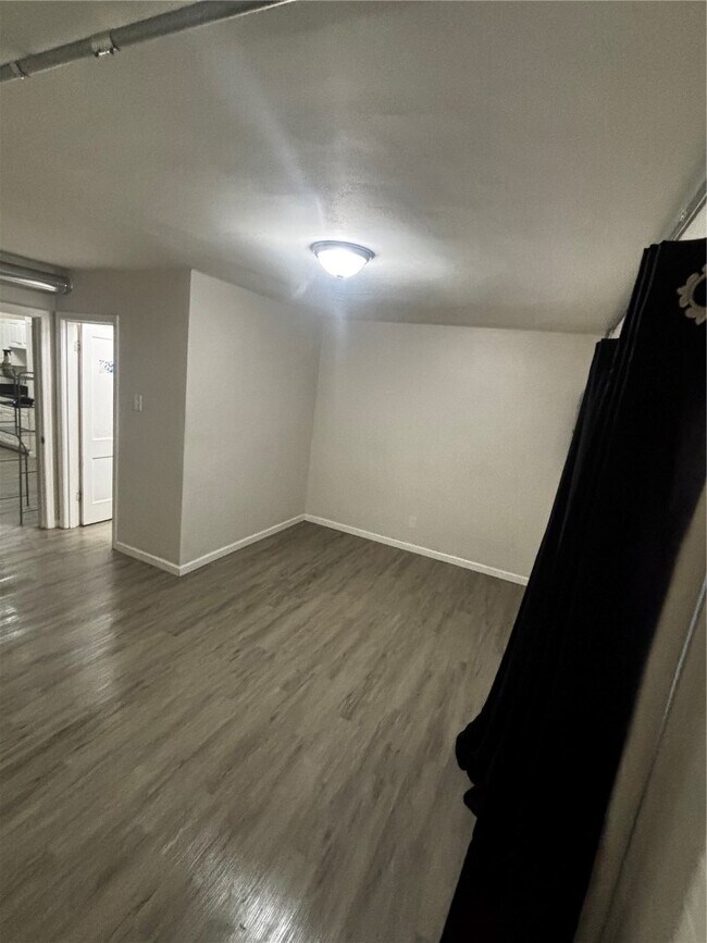 Photo - 4025 Hydraulic Ave Unidad B