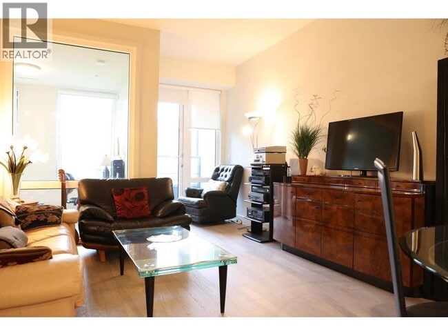 Photo - 4488 Cambie St. Unit 306