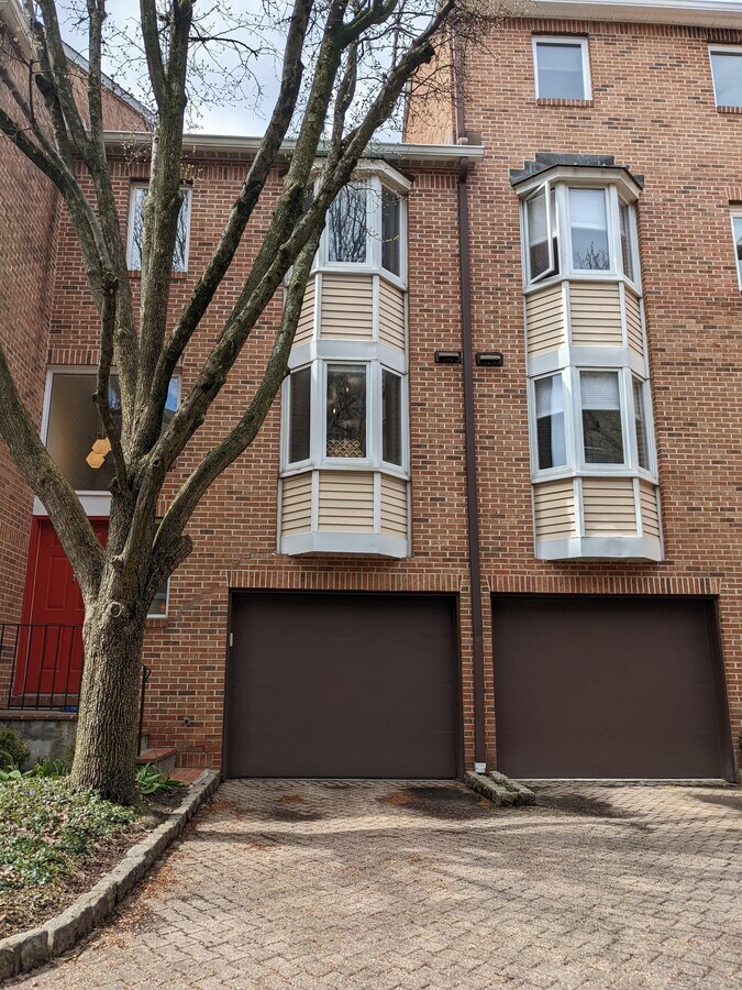 Photo - 102 Forest St Unidad 102