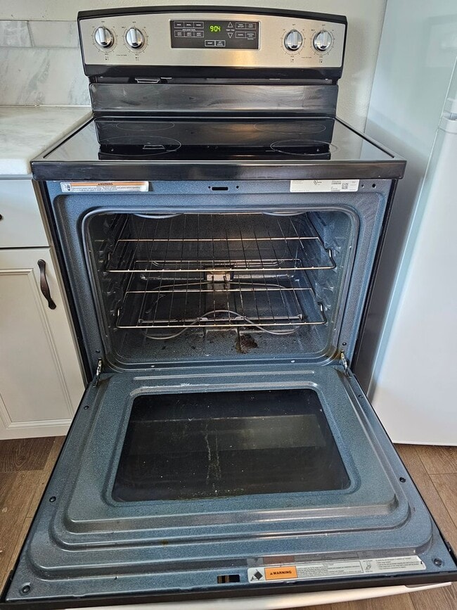 Photo - Cozy 1 bedroom,  1 bath $775