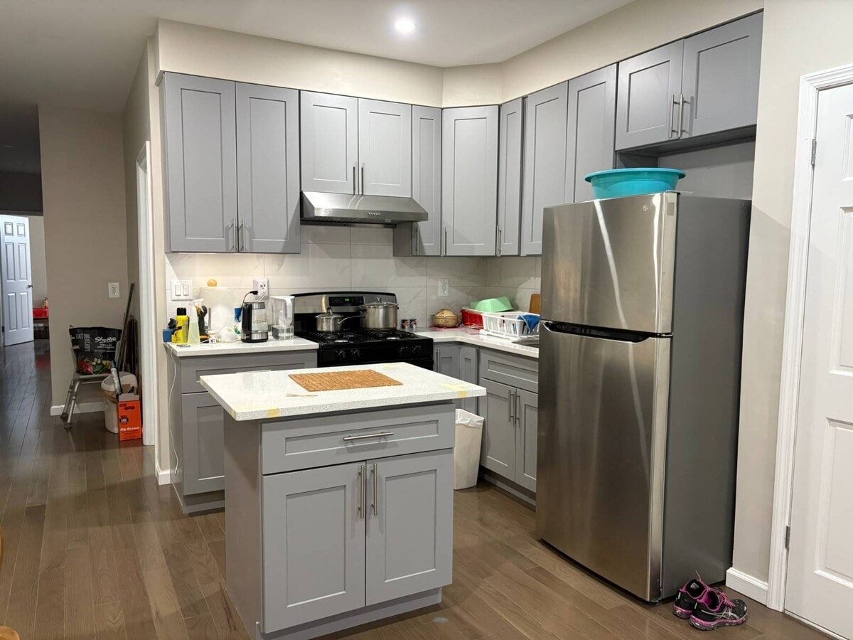 Photo - 1765 W 9th St Unit 1
