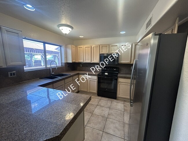 5257 W Bobwhite Way