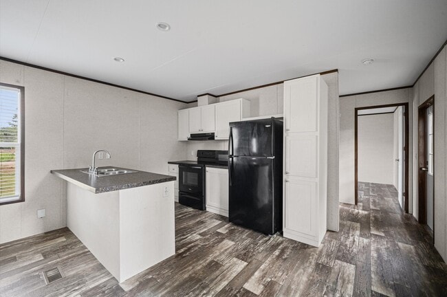 Photo - 423 Silliman St