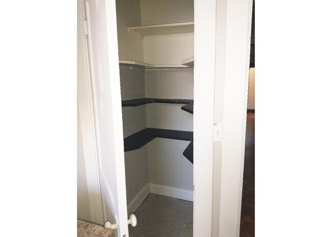 Photo - 3238 Bishop St Unit 3238-03