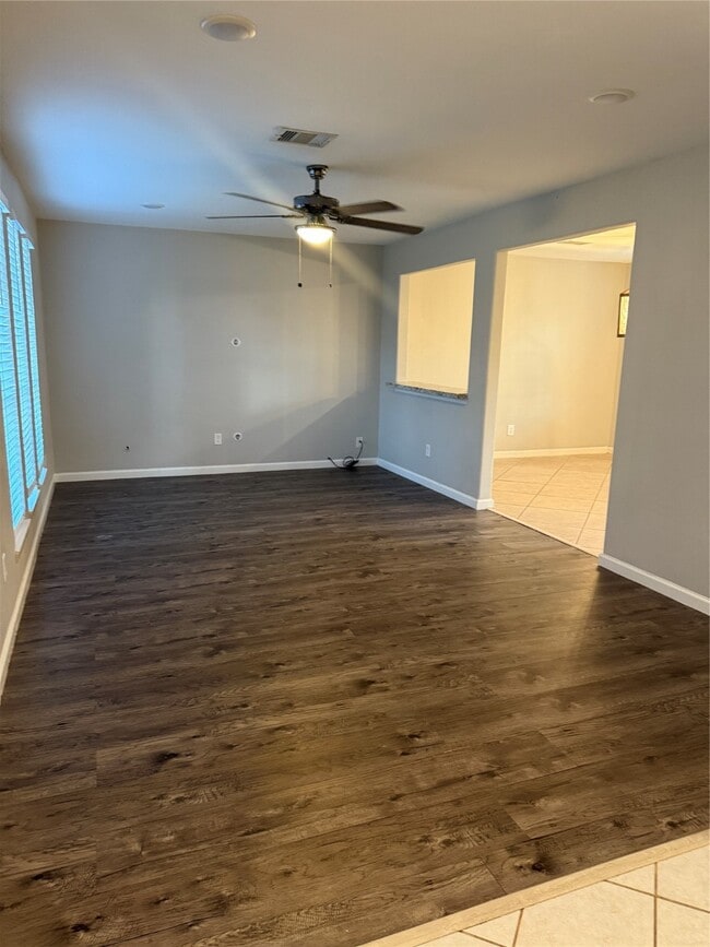 Building Photo - 6207 Woodvale Dr Rental