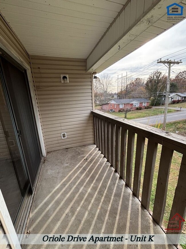 Photo - 419 Oriole Dr