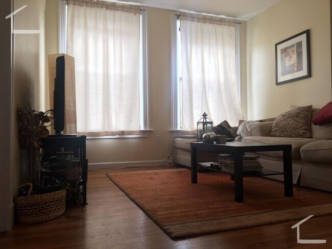 Building Photo - VERY NICE BRIGHTON 3 B3D 1.5 BATH!!! Rental