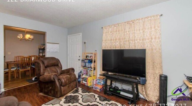 Photo - 125 Briarwood Dr