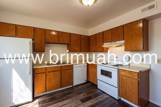 Photo - 4727 S 1300 E