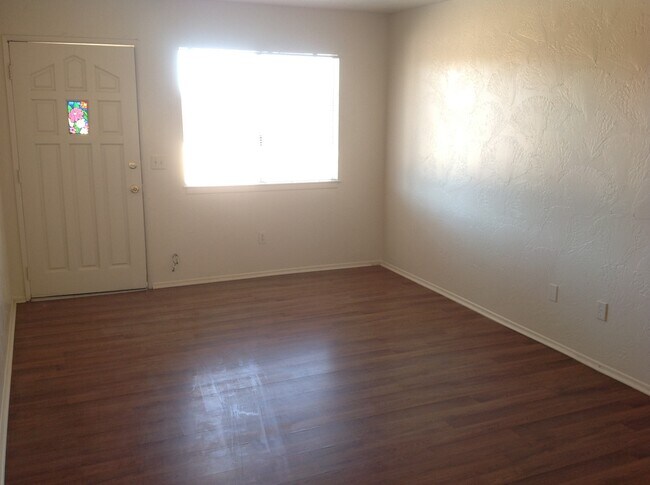 21335 Bear Valley Rd Unit 4
